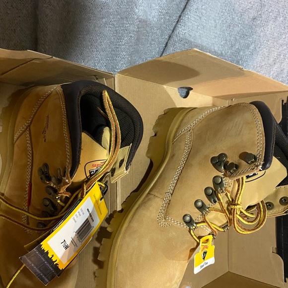 Workboots - Picture 3 of 5